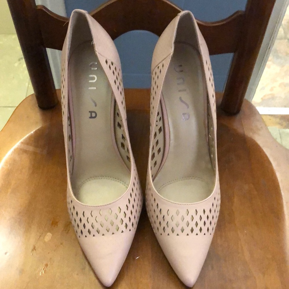 Pastel pink heels